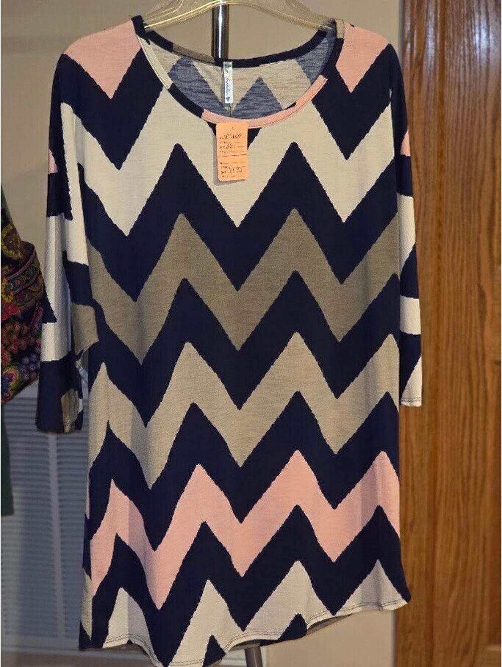Plus Size 2XL Chevron Pattern Tunic Top with 3/4 Sleeves
